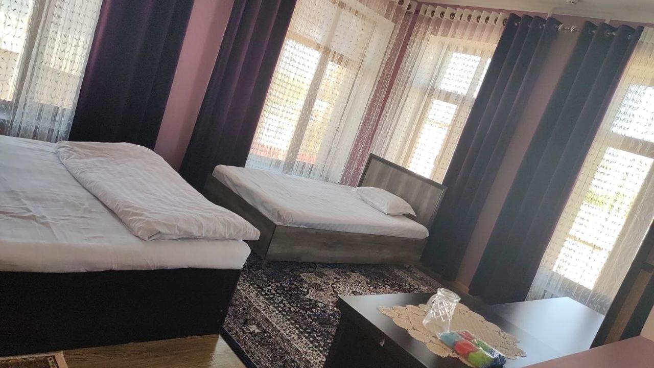 Tomaris Hotel Nukus Bagian luar foto