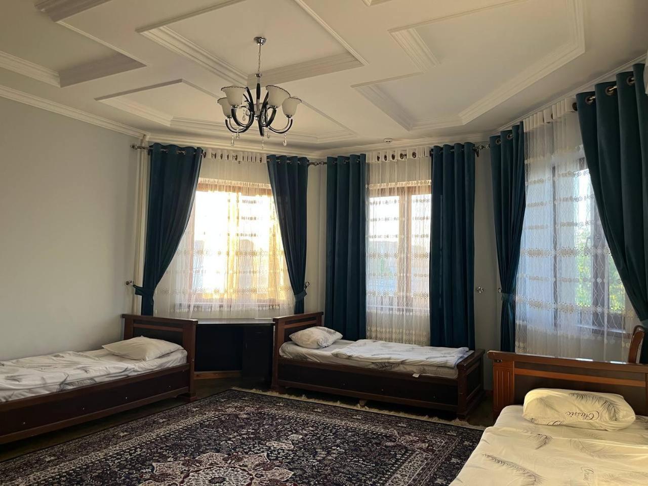 Tomaris Hotel Nukus Bagian luar foto