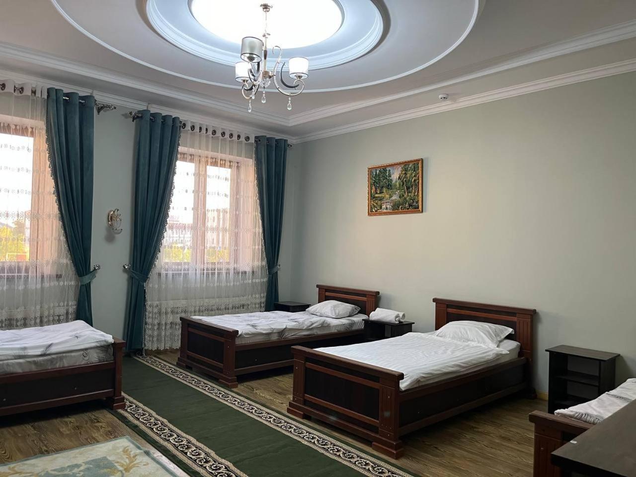 Tomaris Hotel Nukus Bagian luar foto