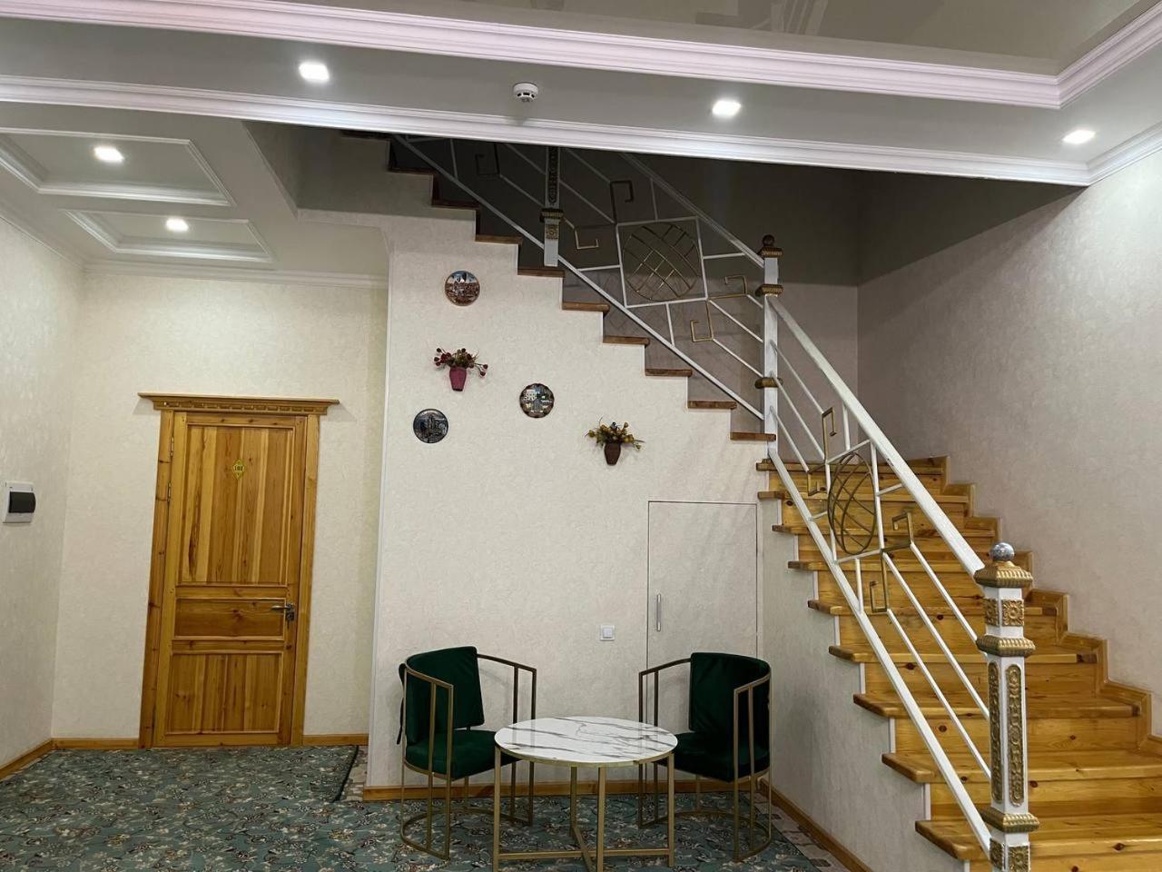 Tomaris Hotel Nukus Bagian luar foto
